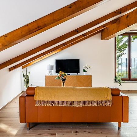 Hotel Charming Barolo Wine Loft Monforte dʼAlba Esterno foto