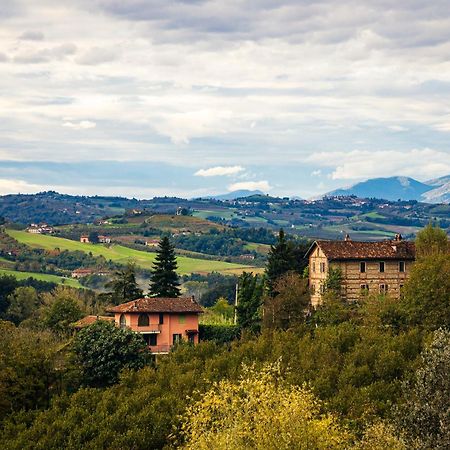 Hotel Charming Barolo Wine Loft Monforte dʼAlba Esterno foto
